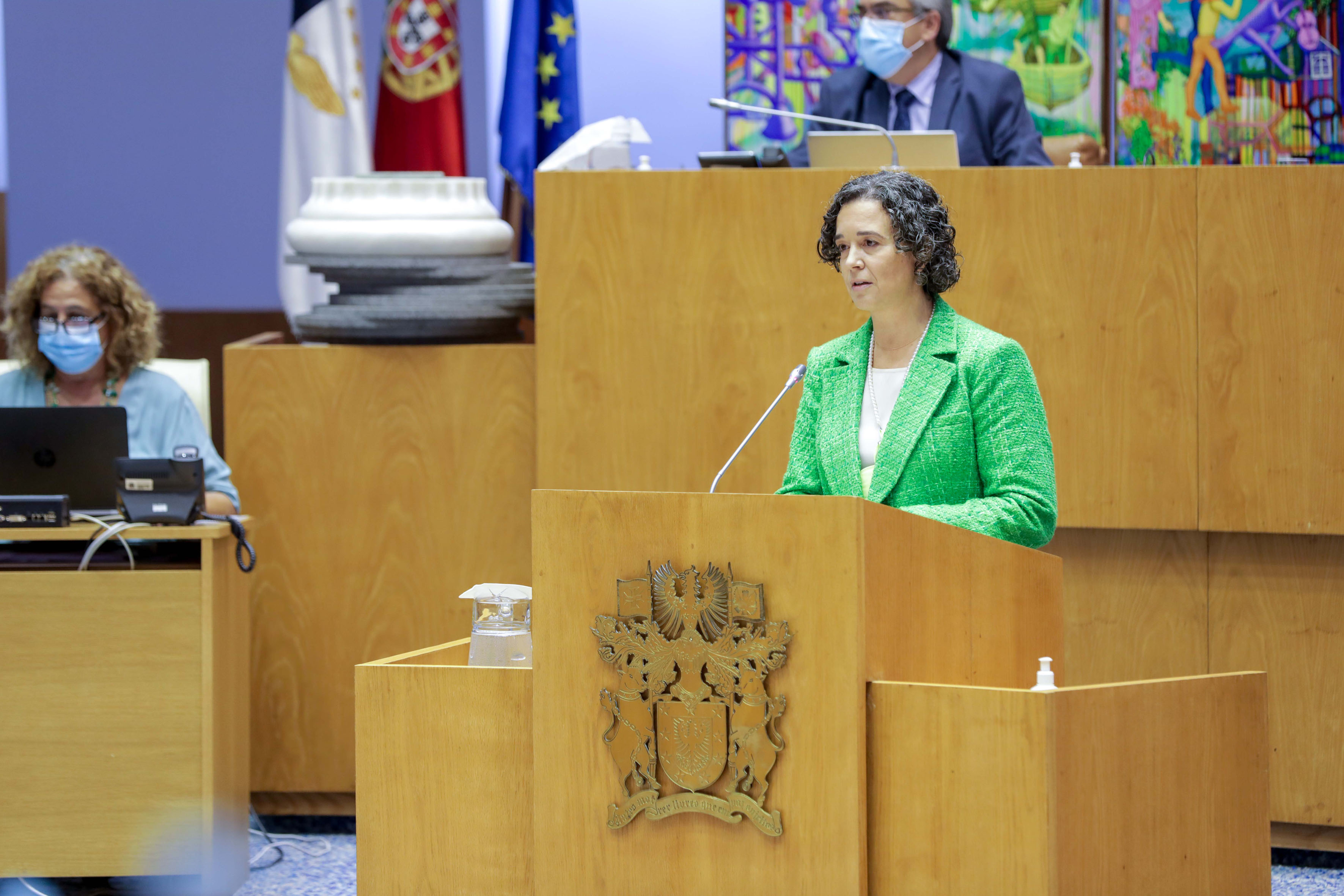 Proposta do Governo para novo estatuto do pessoal da ação educativa aprovada na Assembleia Regional