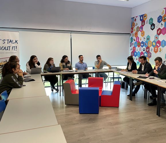 Ensino Superior: CDS-PP salienta investimento do Governo Regional na qualificação dos jovens